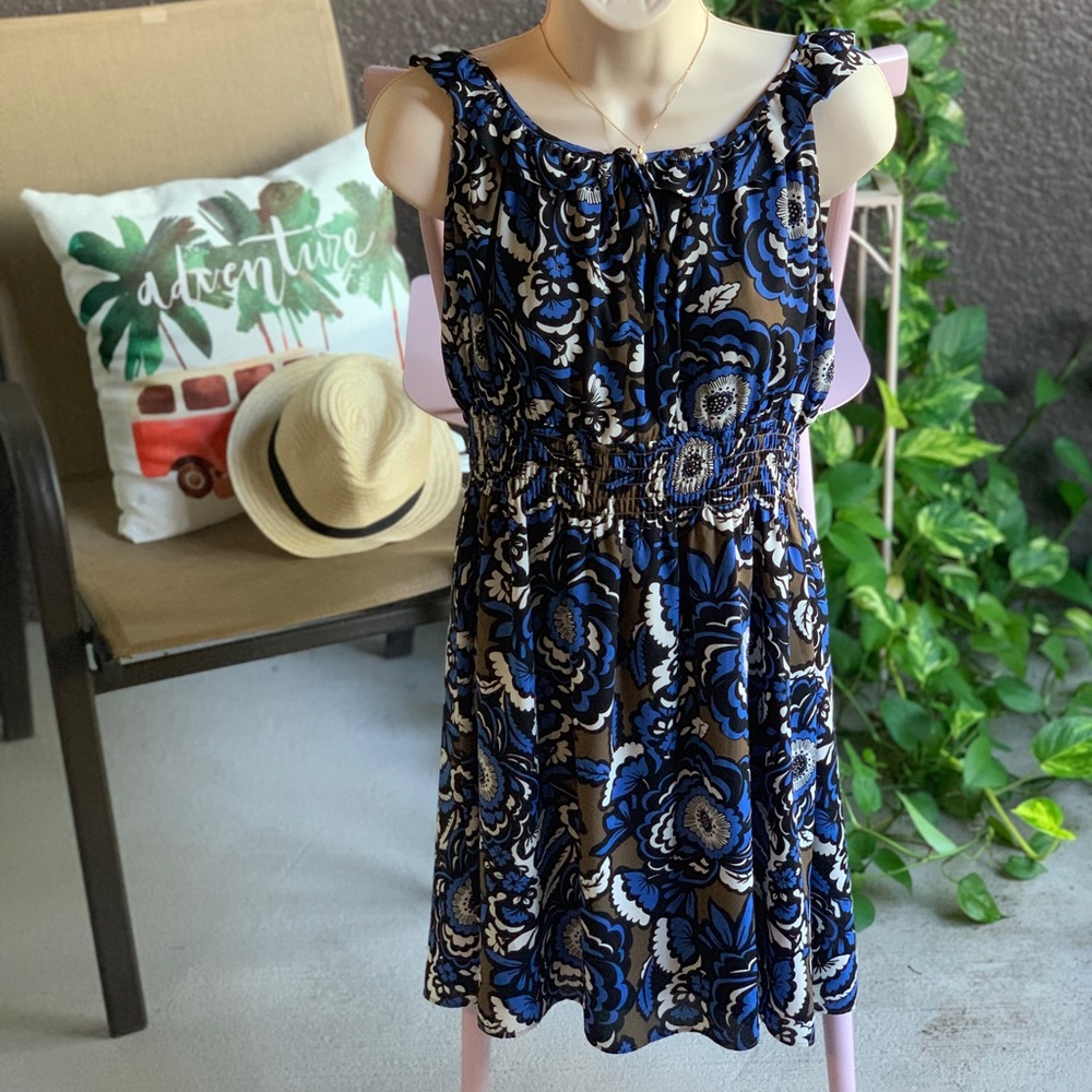 Floral print dress